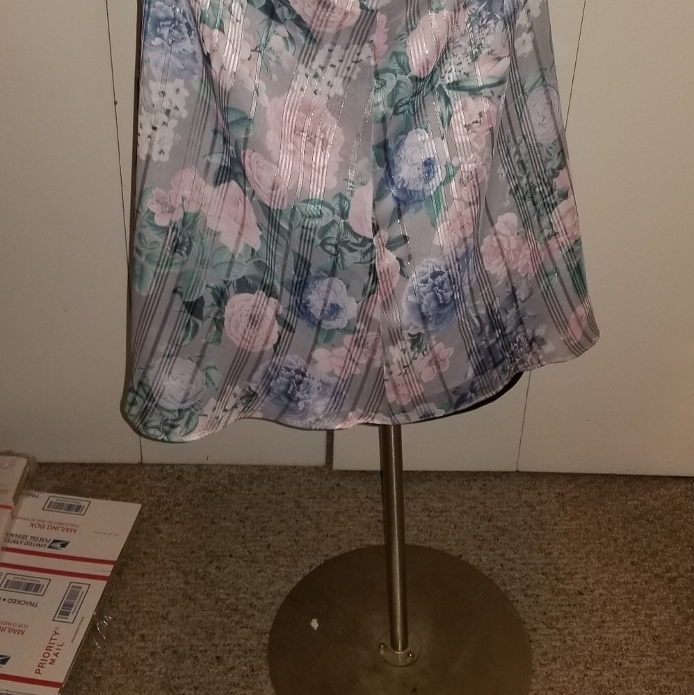 NWT Sophie Chiffon Swing Cami - Picture 8 of 11